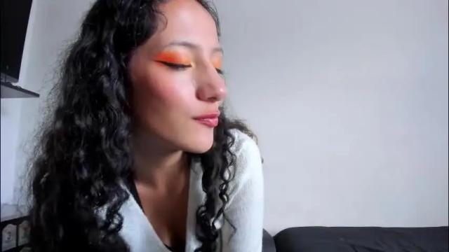 Image 4 of lucia_fuster Stream on Chaturbate on 1 month ago