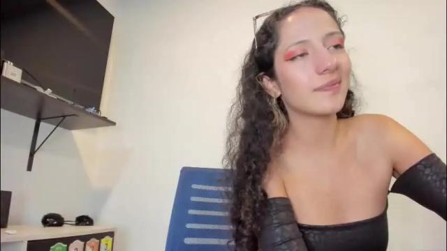 Thumbnail 1, lucia_fuster's Stream at Chaturbate, 2 days ago