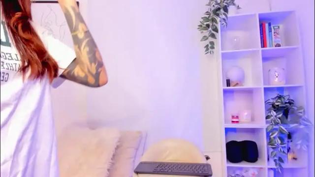 Image 10 of lucia_lee_ Stream on Chaturbate on 1 month ago