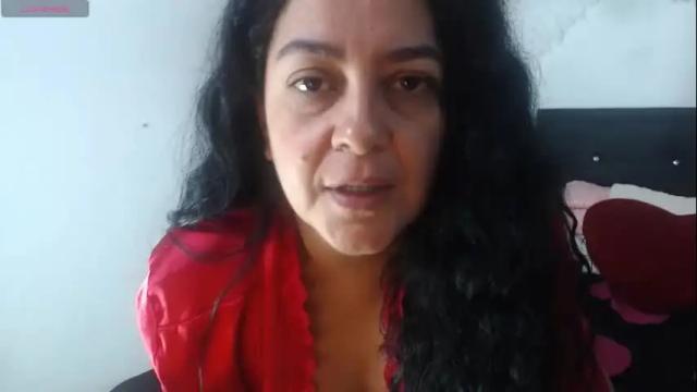 Image 8 of lucia_vonne Stream on Chaturbate on 1 month ago