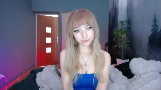 Image 2 of luciacam20 Stream on Chaturbate on 1 month ago