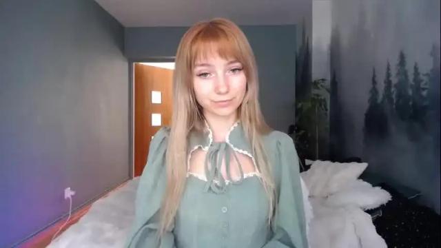 Image 2 of luciacam20 Stream on Chaturbate on 26 days ago