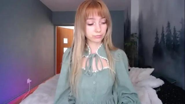 Image 7 of luciacam20 Stream on Chaturbate on 26 days ago