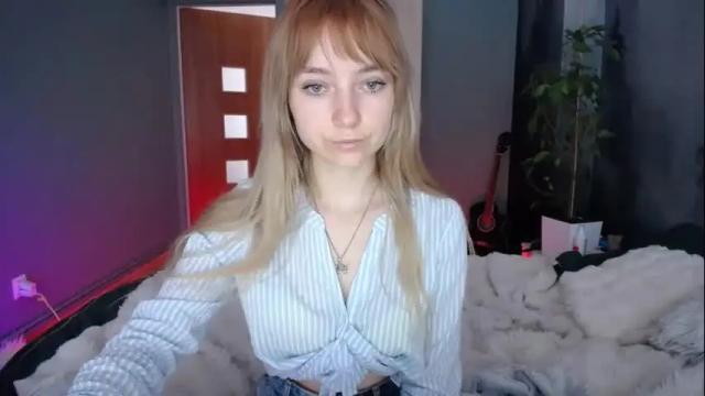 Image 6 of luciacam20 Stream on Chaturbate on 23 days ago