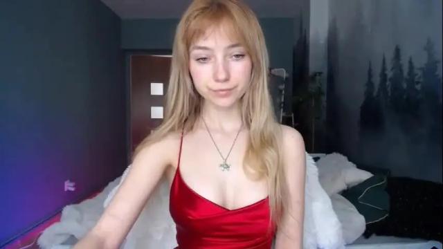 Image 11 of luciacam20 Stream on Chaturbate on 16 days ago