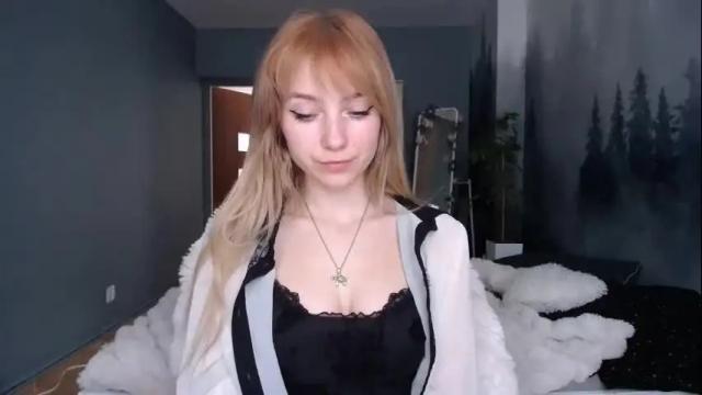 Image 2 of luciacam20 Stream on Chaturbate on 15 days ago