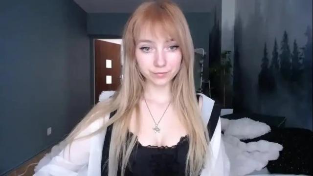 Image 8 of luciacam20 Stream on Chaturbate on 15 days ago