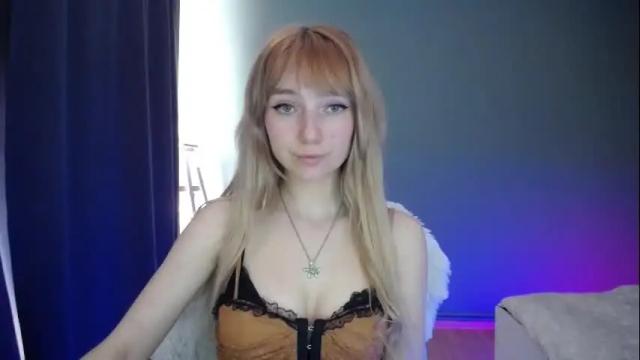 Image 12 of luciacam20 Stream on Chaturbate on 9 days ago