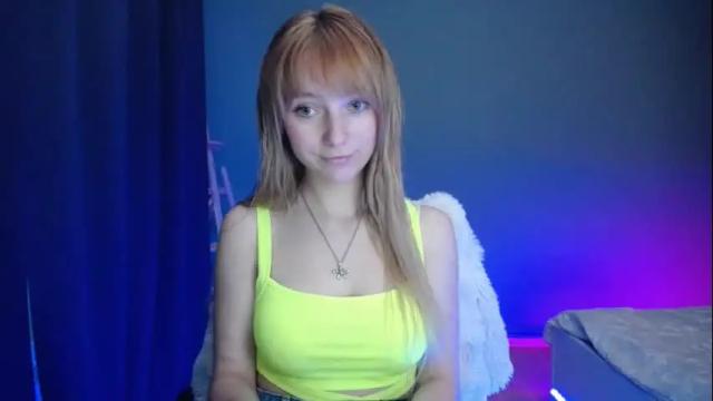 Image 3 of luciacam20 Stream on Chaturbate on 8 days ago