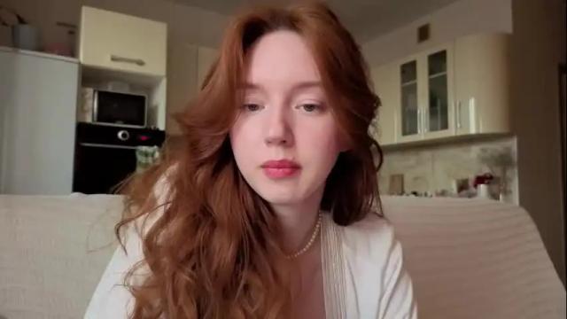 Image 8 of luciacoy Stream on Chaturbate on 7 months ago