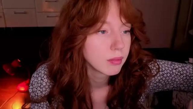 Image 2 of luciacoy Stream on Chaturbate on 6 months ago