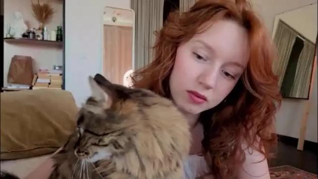 Image 3 of luciacoy Stream on Chaturbate on 5 months ago