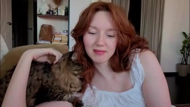 Image 4 of luciacoy Stream on Chaturbate on 5 months ago