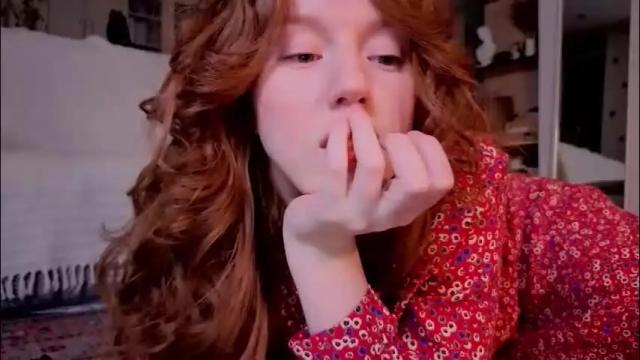 Image 3 of luciacoy Stream on Chaturbate on 3 months ago