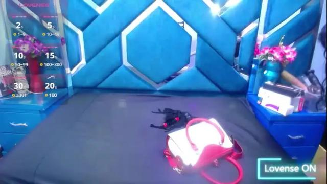 Image 3 of luciana_ass Stream on Chaturbate on 1 month ago
