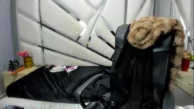 Image 8 of luciana_ass Stream on Chaturbate on 1 month ago
