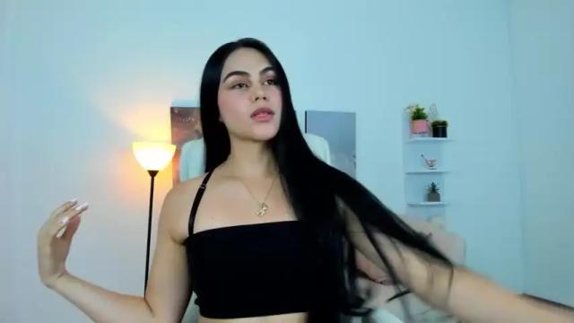 Image 2 of luciana_fox1 Stream on Chaturbate on 19 months ago