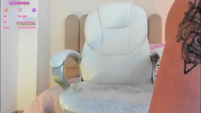 Image 10 of luciana_fuster18 Stream on Chaturbate on 1 month ago