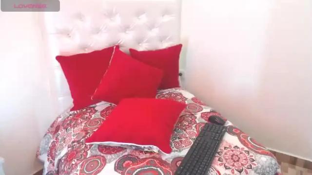 Thumbnail 3, luciana_giraldo_'s Stream at Chaturbate, 14 months ago