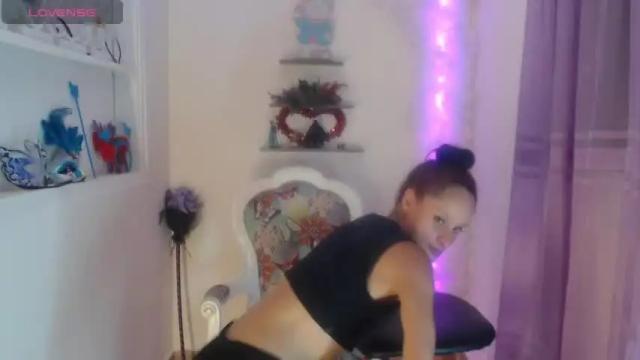 Image 4 of luciana_giraldo_ Stream on Chaturbate on 13 months ago