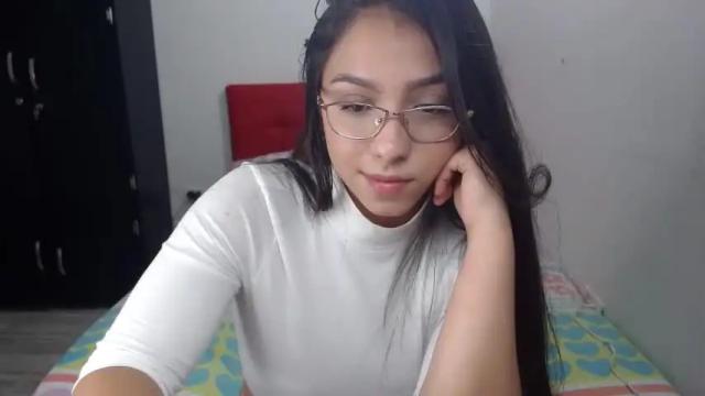 Image 6 of luciana_hernandez Stream on Chaturbate on 15 months ago