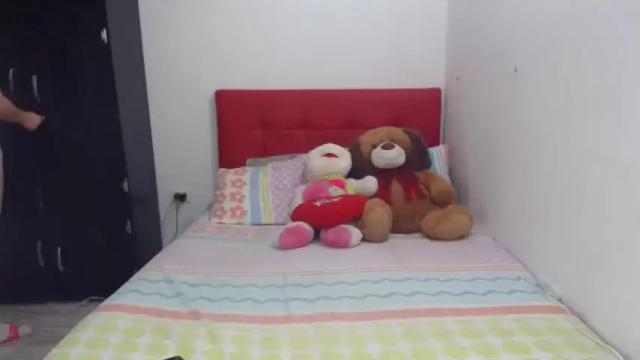 Image 2 of luciana_hernandez Stream on Chaturbate on 14 months ago