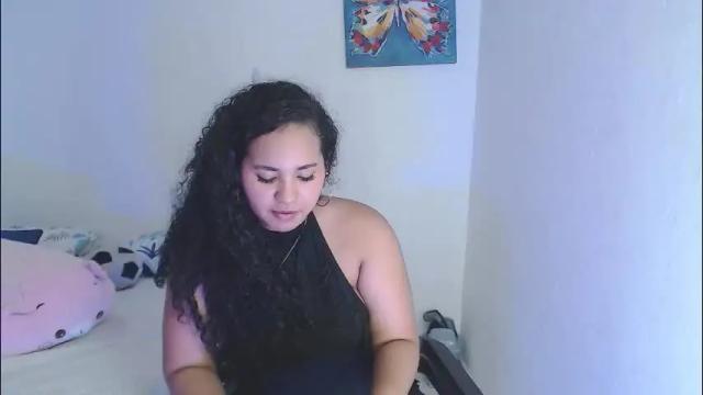 Image 7 of luciana_keating Stream on Chaturbate on 1 month ago