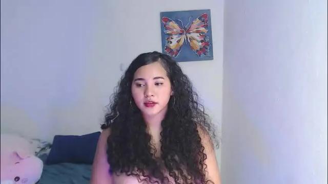 Image 3 of luciana_keating Stream on Chaturbate on 1 month ago