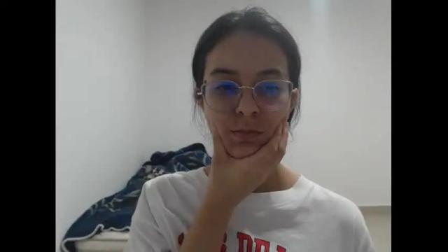 Image 11 of luciana_louiex Stream on Chaturbate on 20 months ago