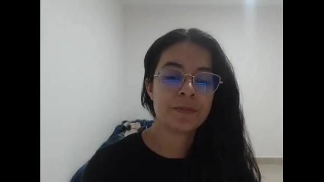 Image 7 of luciana_louiex Stream on Chaturbate on 19 months ago