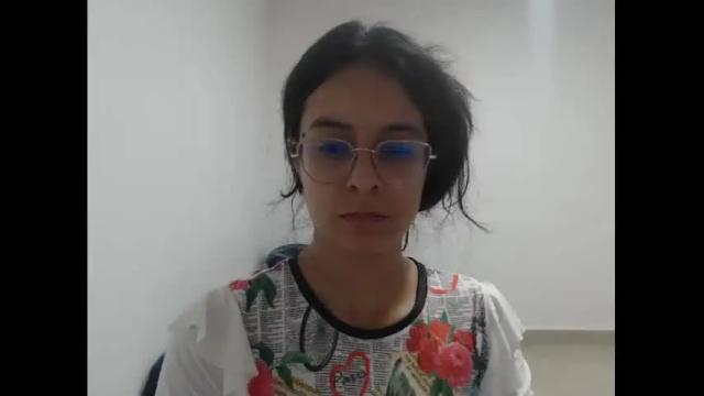 Image 10 of luciana_louiex Stream on Chaturbate on 19 months ago