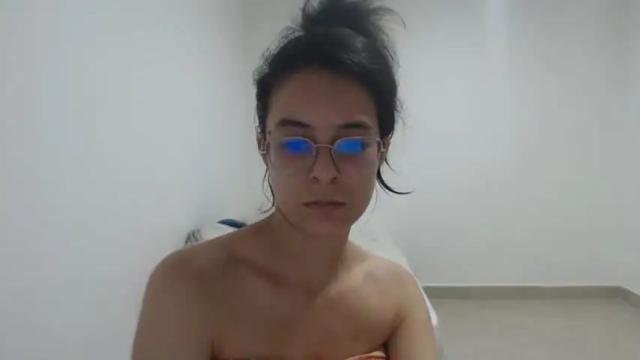 Image 4 of luciana_louiex Stream on Chaturbate on 19 months ago