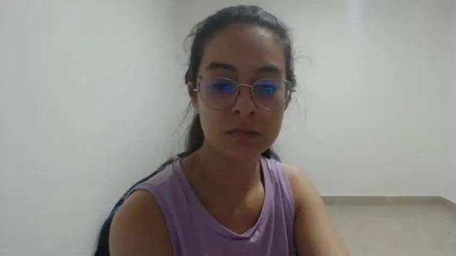 Image 11 of luciana_louiex Stream on Chaturbate on 19 months ago