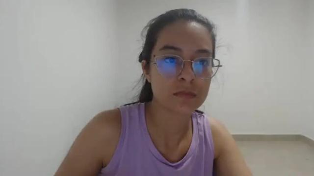 Image 12 of luciana_louiex Stream on Chaturbate on 19 months ago