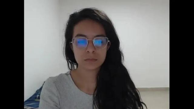 Image 3 of luciana_louiex Stream on Chaturbate on 19 months ago
