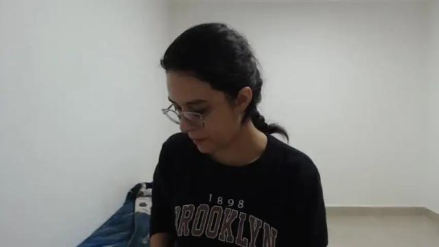Image 4 of luciana_louiex Stream on Chaturbate on 19 months ago