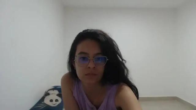 Image 3 of luciana_louiex Stream on Chaturbate on 18 months ago