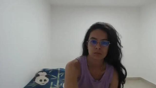 Image 4 of luciana_louiex Stream on Chaturbate on 18 months ago