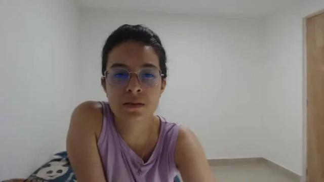 Image 7 of luciana_louiex Stream on Chaturbate on 18 months ago