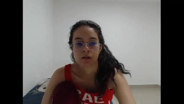 Image 2 of luciana_louiex Stream on Chaturbate on 18 months ago