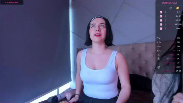 Image 3 of lucid_dreamm_ Stream on Chaturbate on 19 months ago