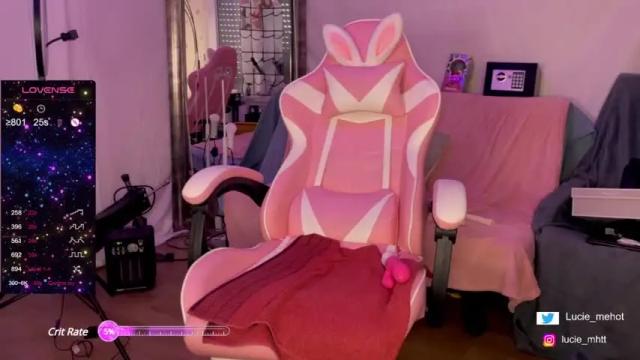 Image 4 of lucie_hot Stream on Chaturbate on 12 months ago