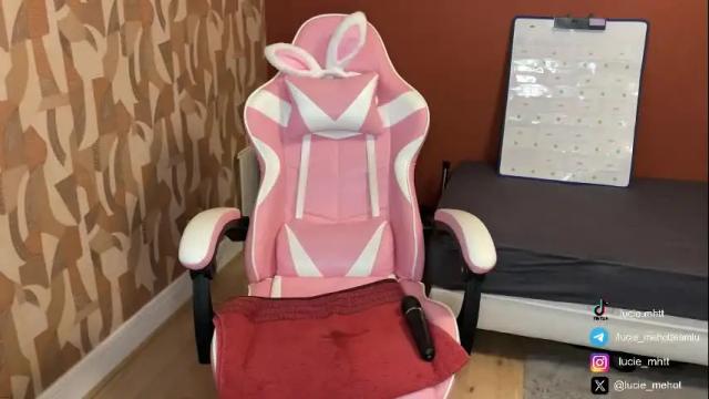 Image 3 of lucie_hot Stream on Chaturbate on 3 months ago