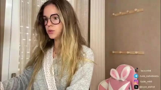 Image 3 of lucie_hot Stream on Chaturbate on 1 month ago