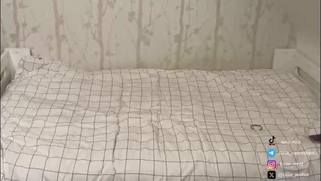 Image 2 of lucie_hot Stream on Chaturbate on 26 days ago