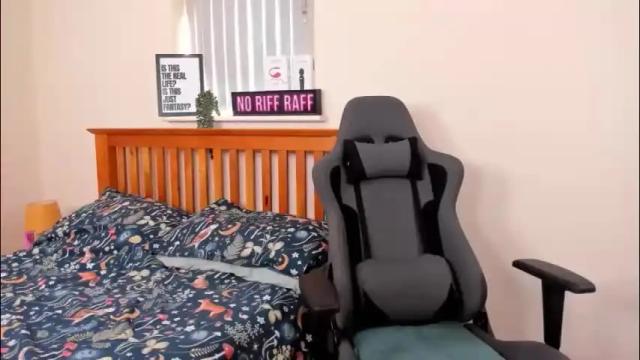 Image 11 of luciewintersuk Stream on Chaturbate on 2 months ago