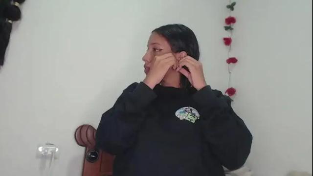 Image 11 of luciiaana Stream on Chaturbate on 15 months ago