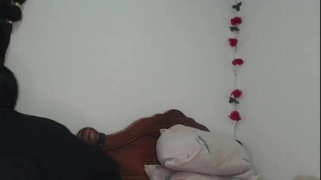 Image 8 of luciiaana Stream on Chaturbate on 15 months ago