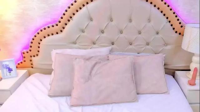 Image 3 of luciiana_gomez Stream on Chaturbate on 10 days ago