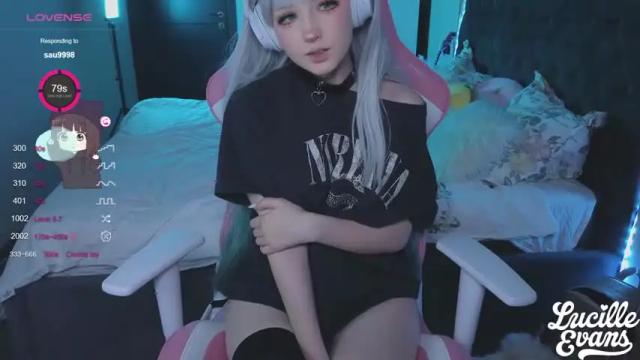 Image 2 of lucille_evans Stream on Chaturbate on 16 months ago